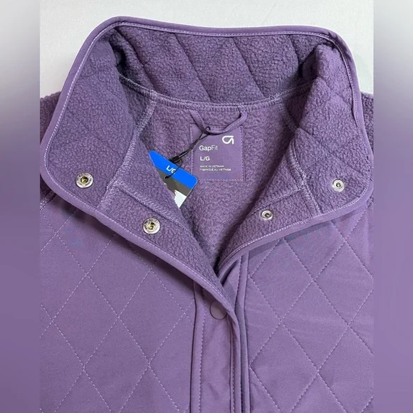 GapFit Women's Fleece Sherpa Purple Jacket NWT - Picture 4 of 5